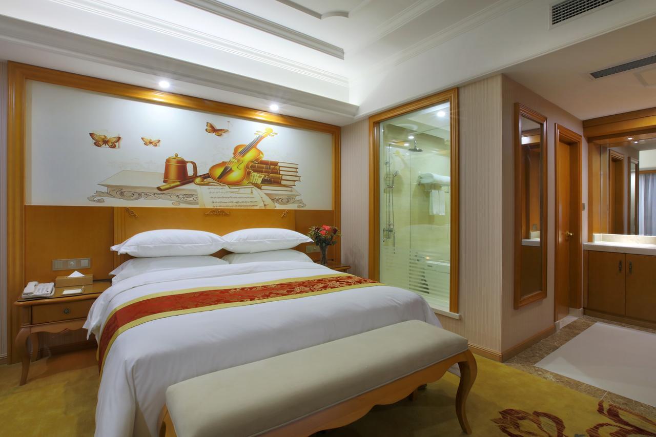 Venus International Hotel Shanghai South Shenjiang Road Exterior foto